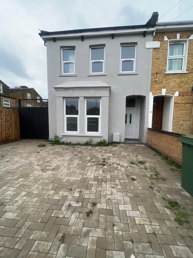 4 Bedroom House to let in Forest Gate