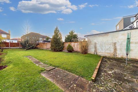 3 bedroom semi-detached house for sale, Regal Way, Harrow, HA3