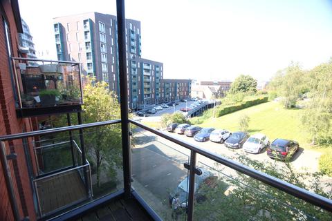 2 bedroom flat to rent - Bouverie Court, Leeds City Centre, LEEDS