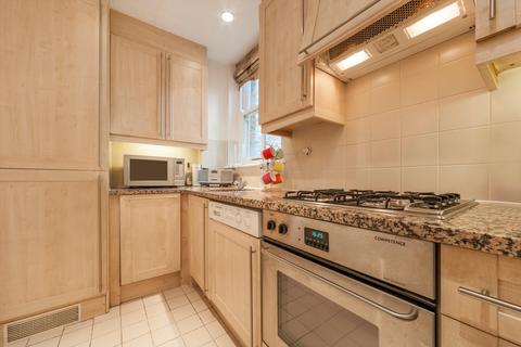 2 bedroom flat for sale, Aldburgh Mews, London, W1U.