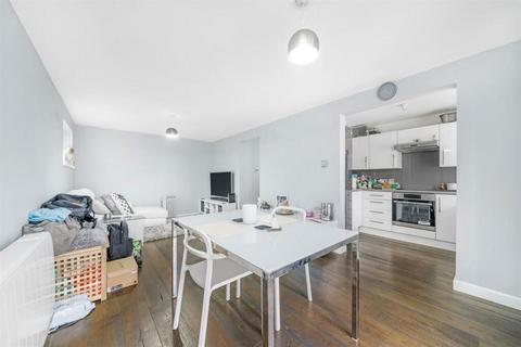 2 bedroom flat for sale - 215 Selhurst Road, London, SE25 6XY