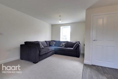 2 bedroom semi-detached house to rent, Lyme Grove, Brooklands