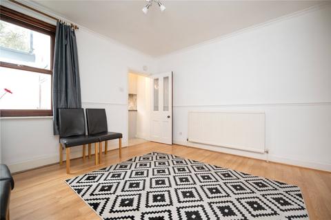 2 bedroom terraced house to rent, Camp Road, St. Albans, Hertfordshire