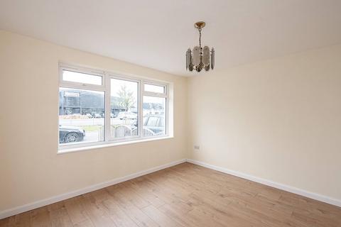 545 Bath Road, Slough, SL1 6AB