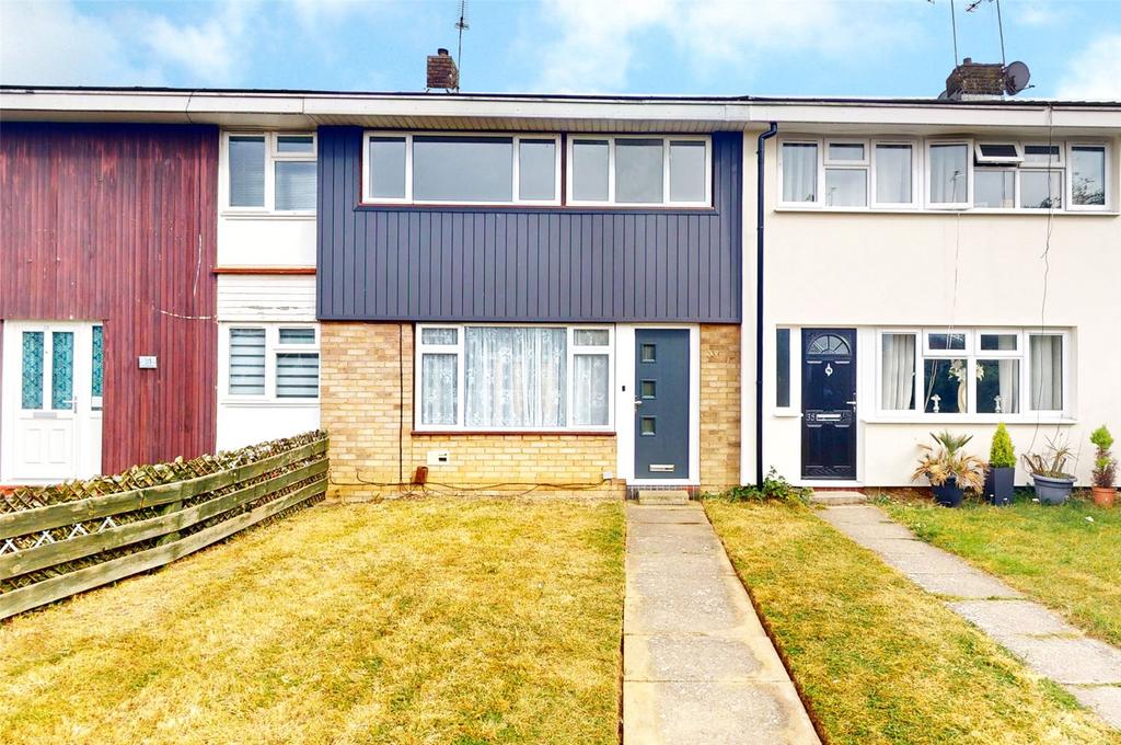 Woolmer Green, Lee Chapel North, Basildon, SS15 3 bed terraced house