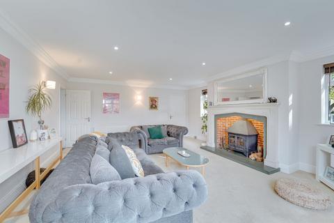 6 Bury Close, Bury, Huntingdon, PE26 2PF