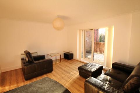 3 bedroom flat to rent, Cardigan Road, Headingley, Leeds, LS6