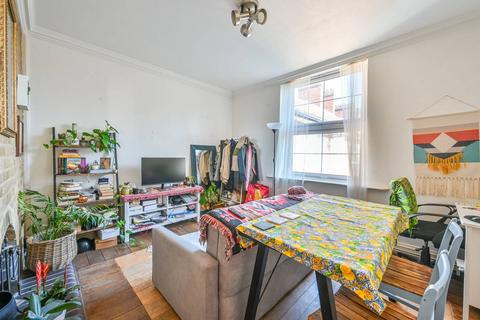 1 bedroom flat for sale, Wapping, St Katharine Docks, London, E1W
