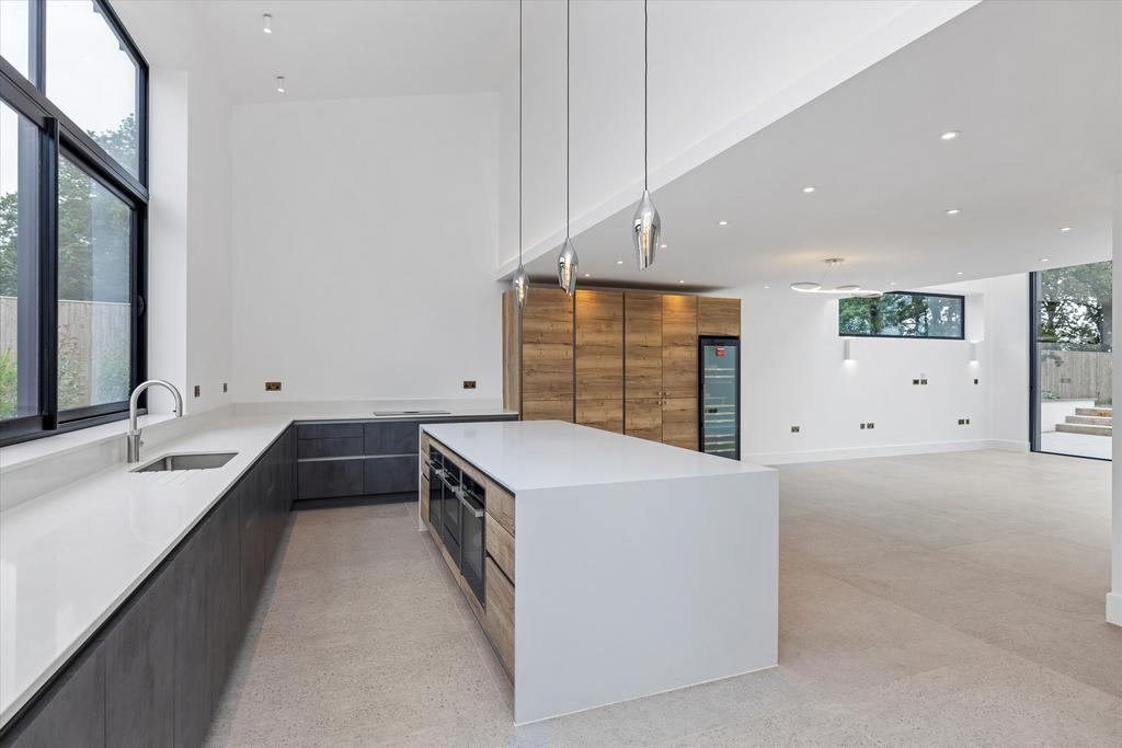 Horsley Road, Downside, Cobham, Surrey, KT11 Farm to rent £7,500 pcm