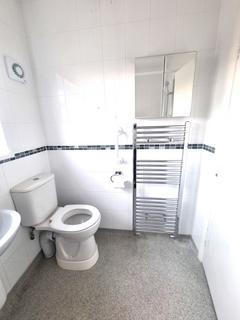 2 bedroom semi-detached bungalow to rent, 11 Byron Close, Crewe, CW1