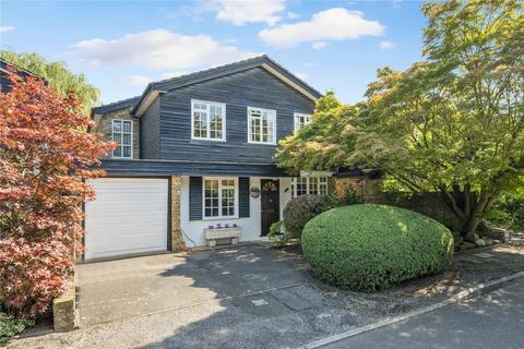 13 Dell Walk, New Malden, KT3 4RF