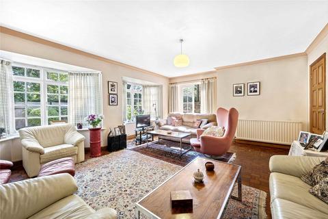 13 Dell Walk, New Malden, KT3 4RF
