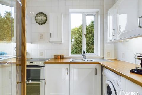 18 The Green, Edinburgh, EH4 5AF