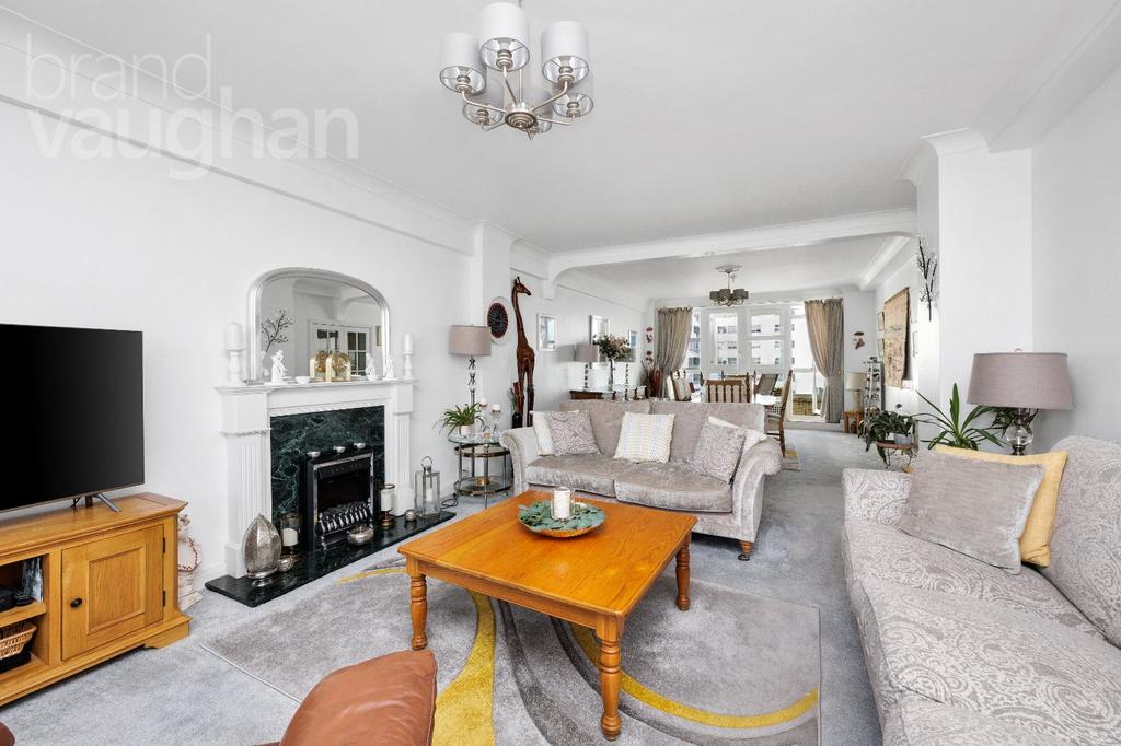 Marine Gate, Marine Drive, Brighton, BN2 3 bed flat for sale £650,000