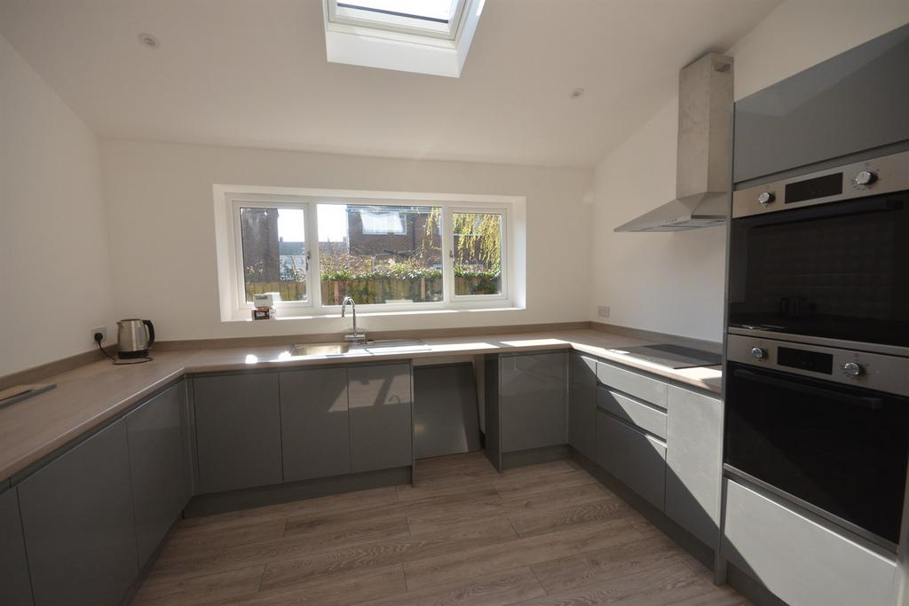 Moorfield Gardens, Cleadon 3 bed detached house for sale £399,999
