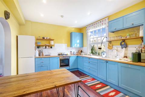 3 bedroom apartment for sale, Garratt Lane, London, SW18