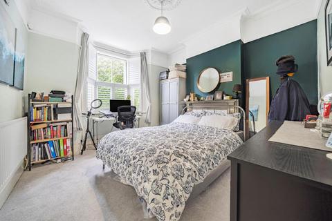 94a Hamilton Road, London, SW19 1JF