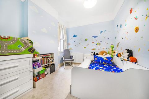 94a Hamilton Road, London, SW19 1JF