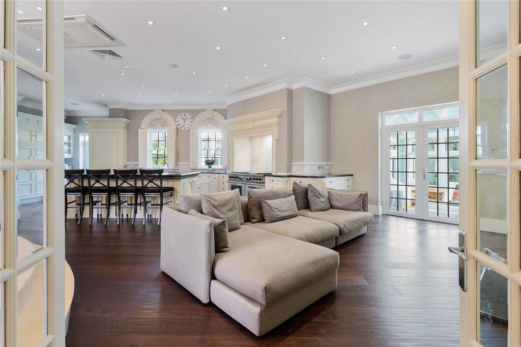 Kitchen-Family Area
