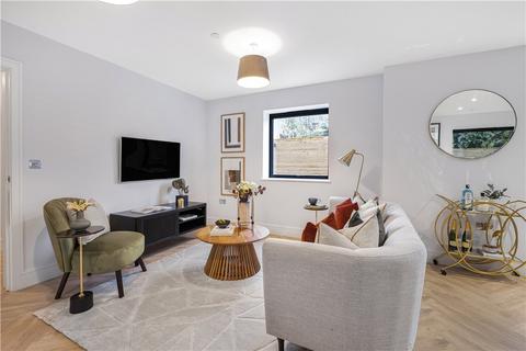 21d Burlington Road, Thornton Heath, CR7 8PG