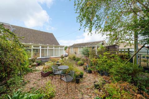 12 Burswin Road, Carterton, OX18 1DZ