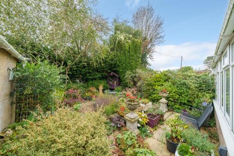 12 Burswin Road, Carterton, OX18 1DZ