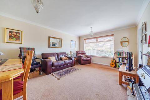 12 Burswin Road, Carterton, OX18 1DZ