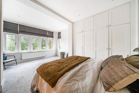 2 bedroom flat for sale, Castle Hill, Farnham, GU9