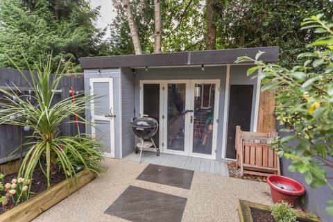 3 Jones Corner, Ascot, SL5 8QT