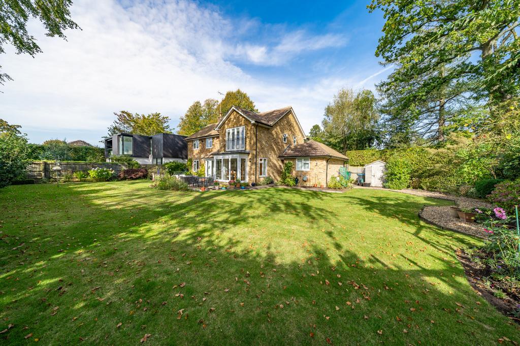 Shootersway Lane, Berkhamsted HP4 5 bed detached house for sale £