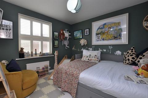 32 Chancel Way, Whitby, YO21 3NW