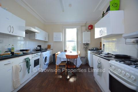 9 bedroom terraced house to rent, Cardigan Road, Headingley LS6