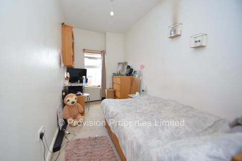 undefined, Headingley Avenue, Headingley LS6