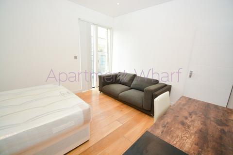 1 bedroom in a flat share to rent, Cambridge Avenue    (Kilburn Park), London, NW6
