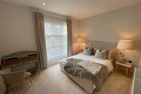 2 bedroom flat for sale, Whitton House, Dee Hills Park, Chester, CH3