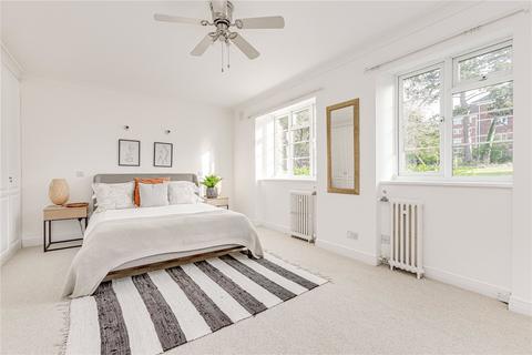 3 bedroom flat for sale, Buckingham House, Courtlands, Sheen Road, Richmond