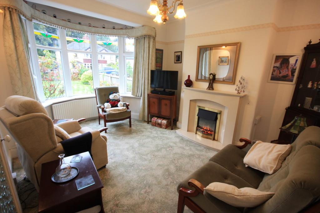 Clough Hall Road, Clough Hall, Kidsgrove, StokeonTrent 3 bed semi