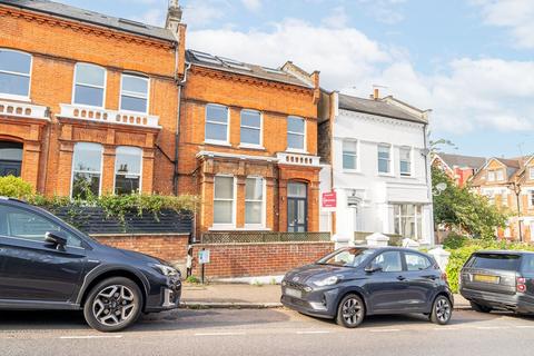 37 Womersley Road, London, N8 9AP