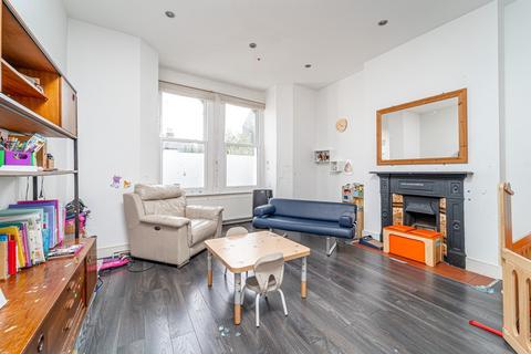 37 Womersley Road, London, N8 9AP