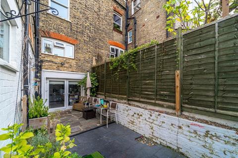 37 Womersley Road, London, N8 9AP
