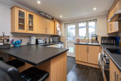 2 bedroom end of terrace house for sale, Elm Avenue, Caddington