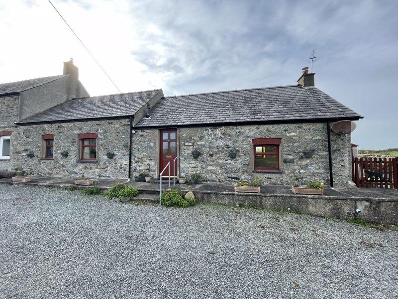 Mynydd Mechell, Isle of Anglesey 3 bed semidetached bungalow for sale