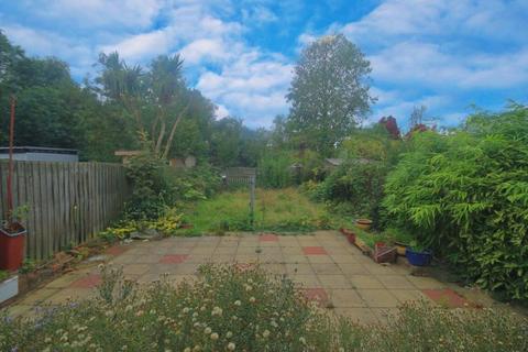 155 Costons Lane, Greenford, UB6 9AD