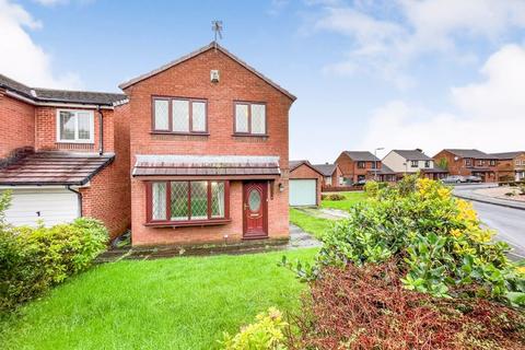 3 bedroom detached house for sale - Halsall Close, Bury