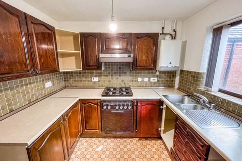 3 Halsall Close, Bury, BL9 6HN