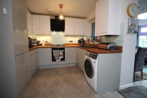 16 Barrow Syke, Bolton Upon Dearne, Rotherham, S63 8FB