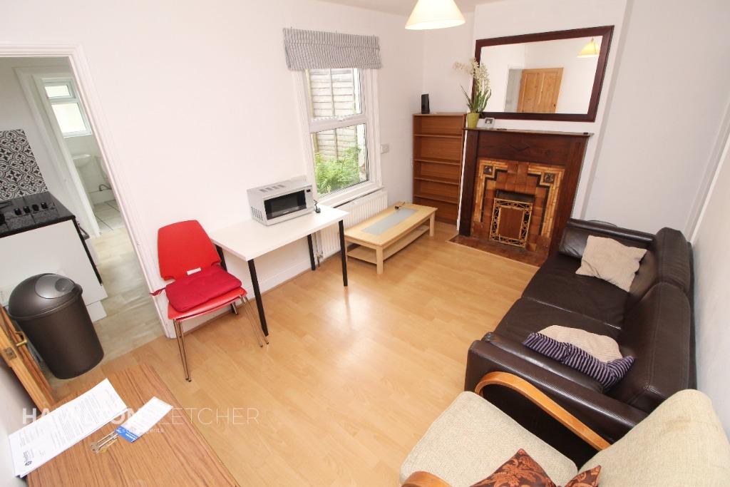 Cardigan Road, Reading, RG1 3 bed house £1,575 pcm (£363 pw)
