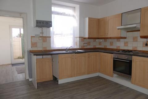 389 Ripponden Road, Oldham, OL1 4JN