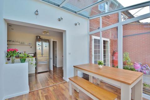 7 Barley Close, Lewknor, Watlington, OX49 5UA