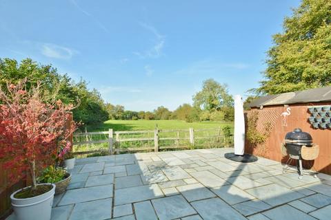 7 Barley Close, Lewknor, Watlington, OX49 5UA